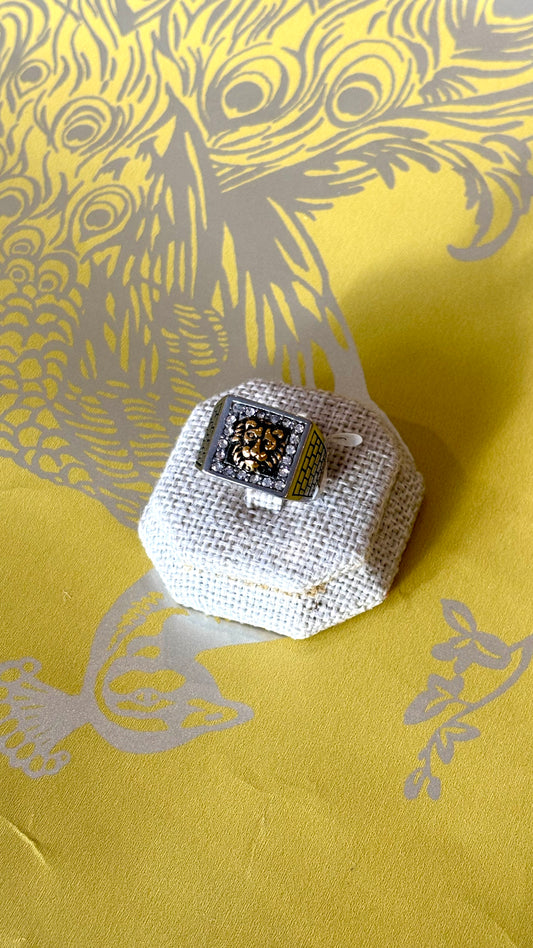 Anillo león