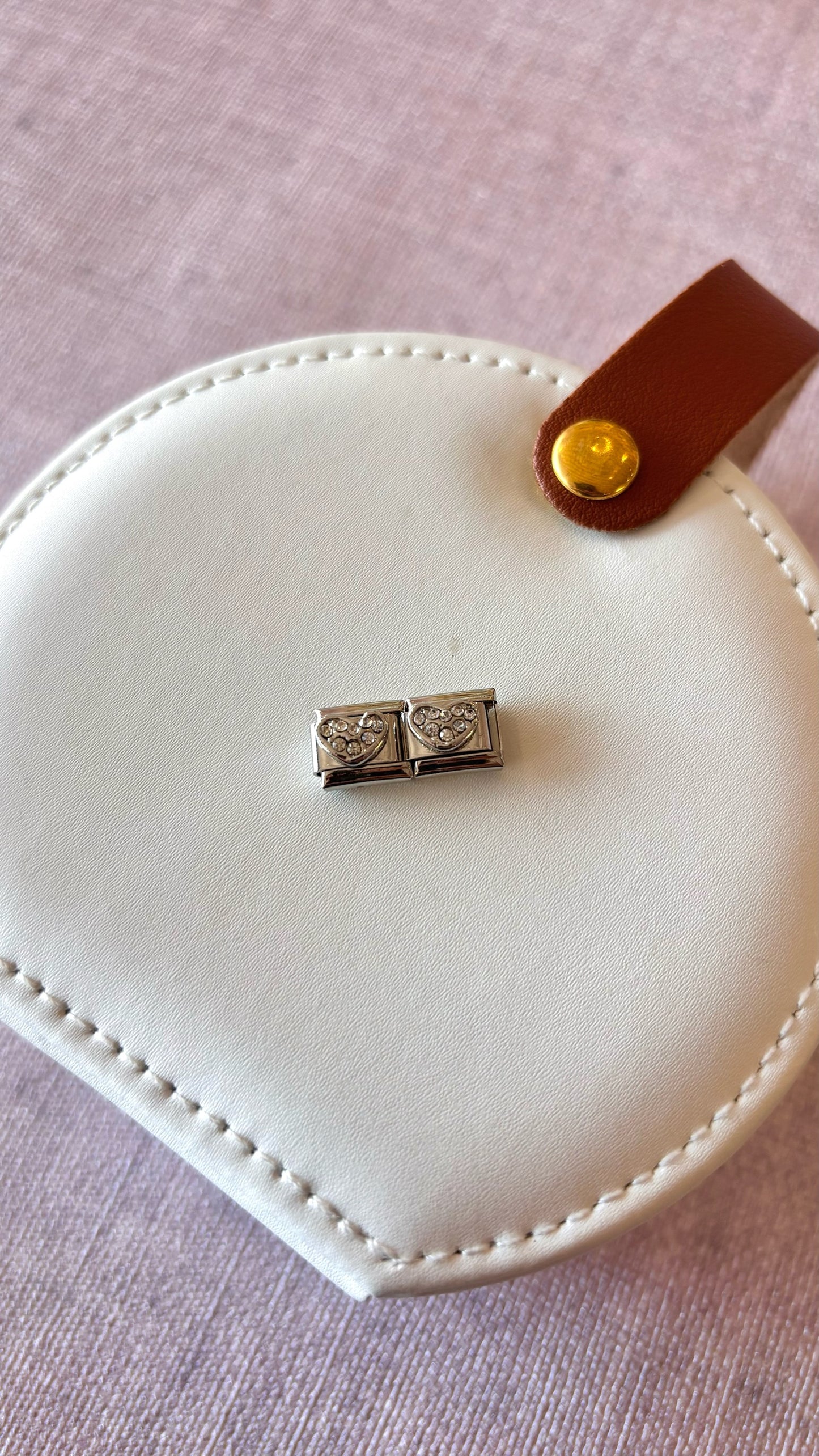 Charm corazón con brillos