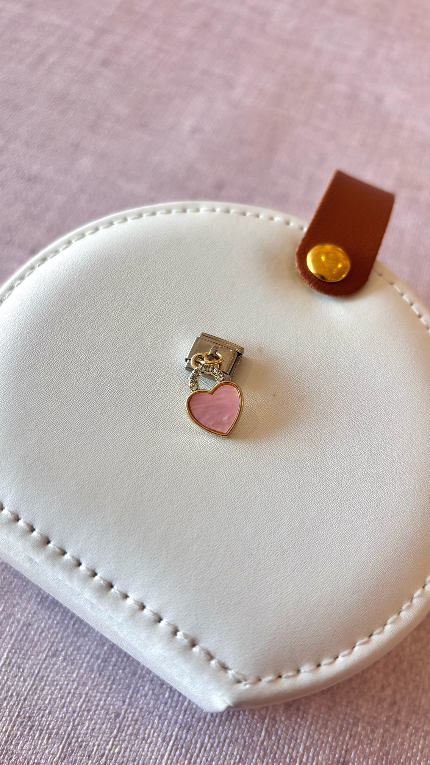 Charm colgante corazón