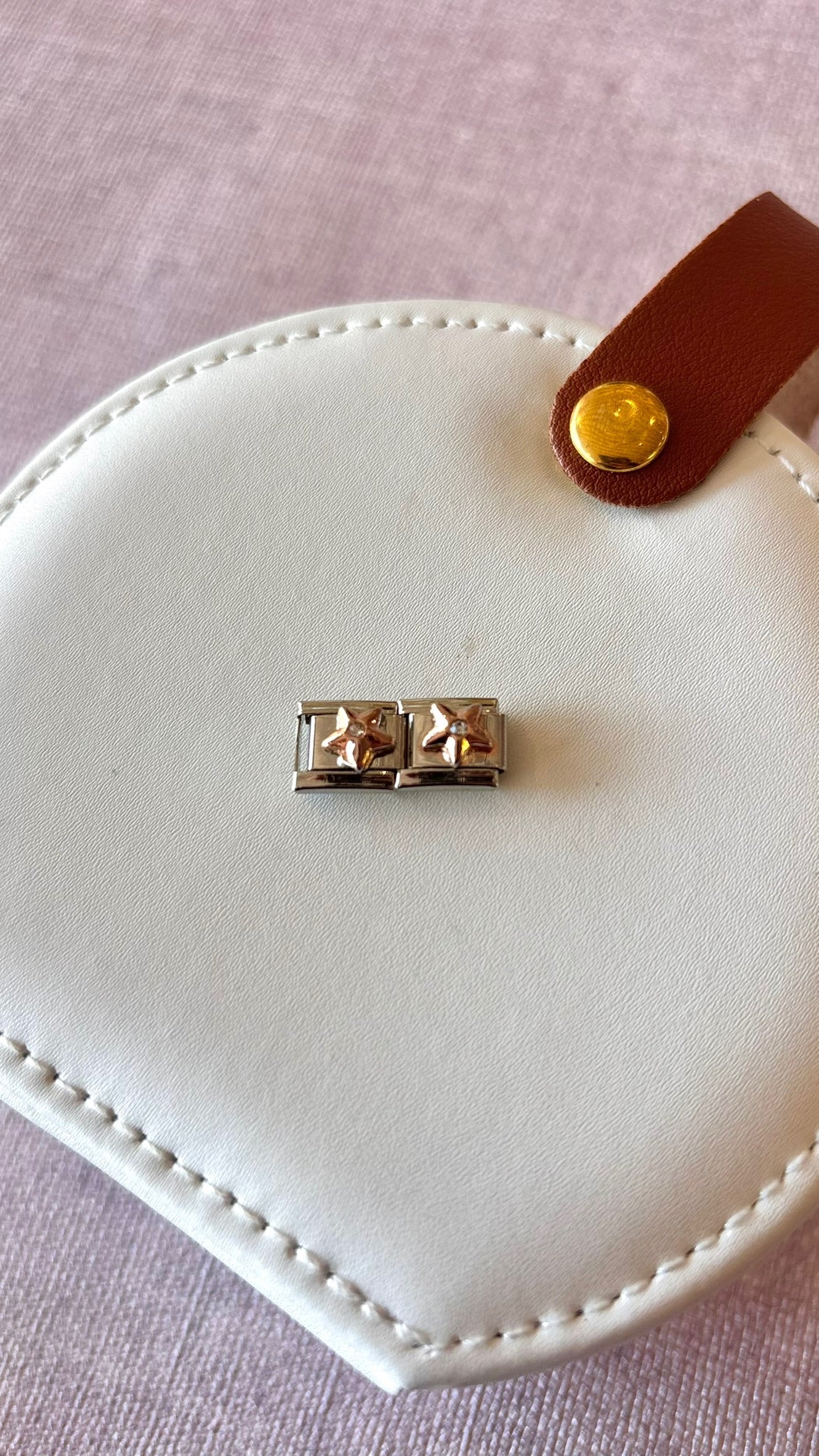 Charm estrella con piedra