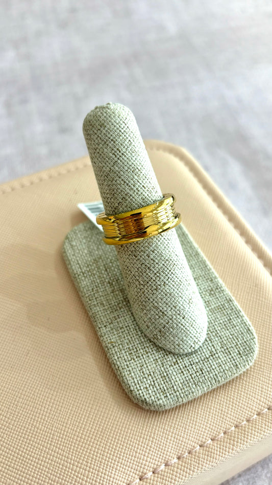 Anillo estilo BVLGARI